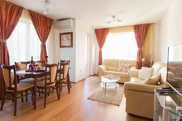 Apart Daire, 2 Yatak Odası ( str. Iglika 1 )