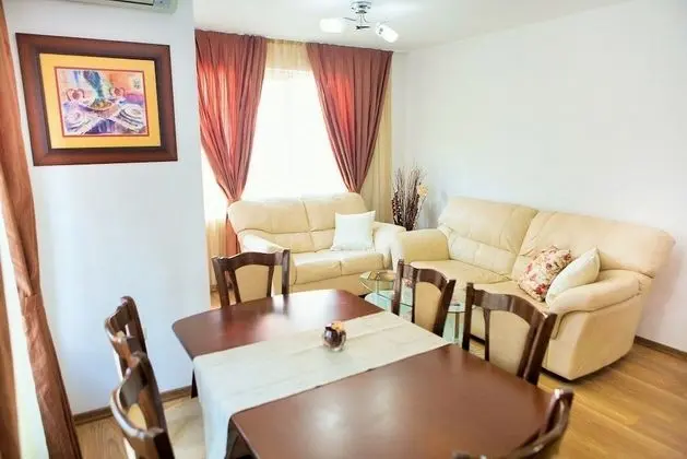 Apart Daire, 2 Yatak Odası ( str. Iglika 1 )