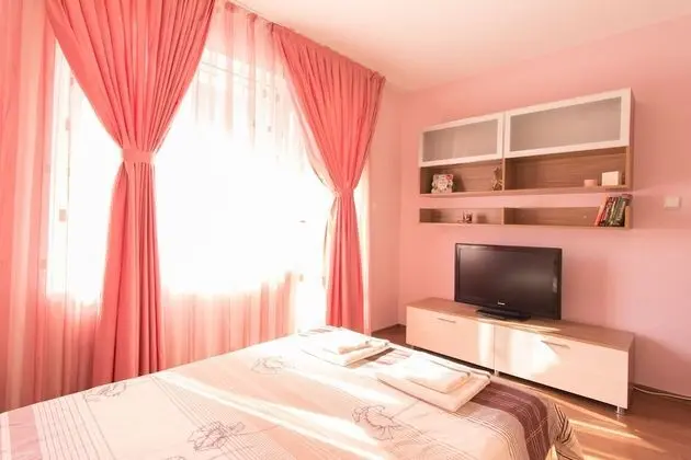 Apart Daire, 2 Yatak Odası ( str. Iglika 1 )