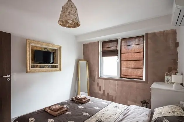 Luxury Apart Daire, Avlu (str. Polkovnik Bonev 16A)