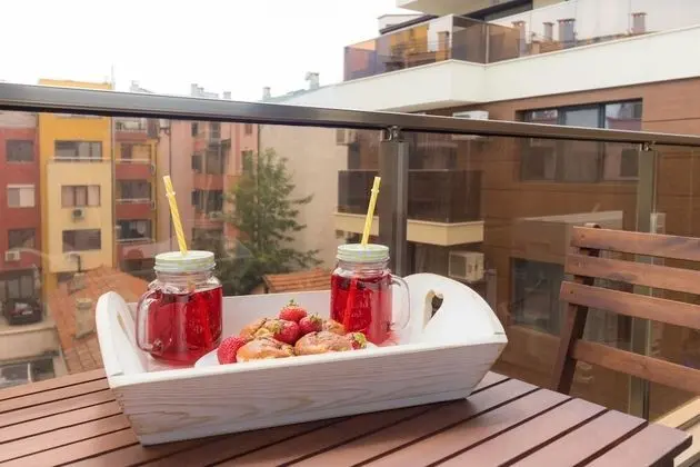 Luxury Apart Daire, Avlu (str. Polkovnik Bonev 16A)