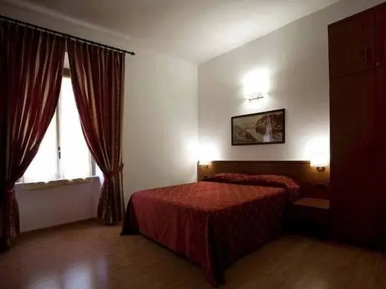 Tek Büyük veya İki Ayrı Yataklı Oda