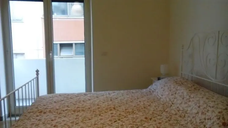 Üç Kişilik Oda, Ortak Banyo