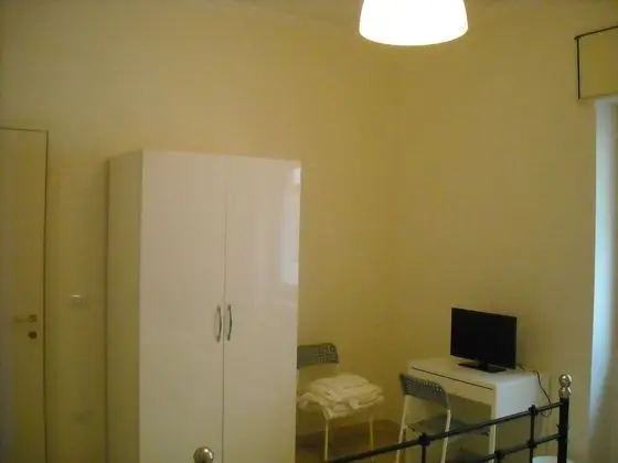 Üç Kişilik Oda, Ortak Banyo