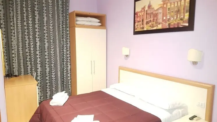 Classic Üç Kişilik Oda