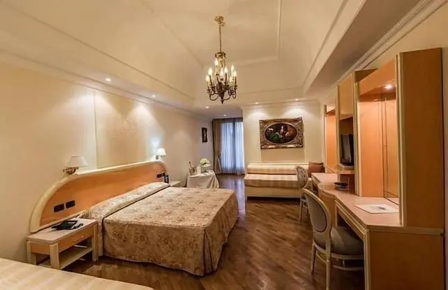 Standard Dört Kişilik Oda