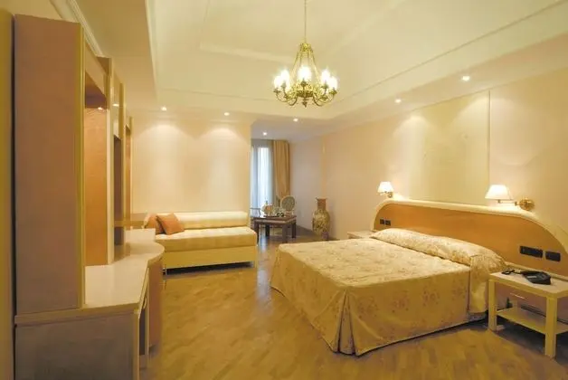 Standard Dört Kişilik Oda