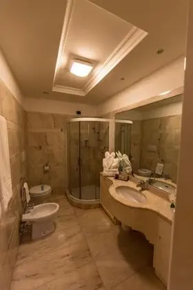 Standard Tek Büyük veya İki Ayrı Yataklı Oda