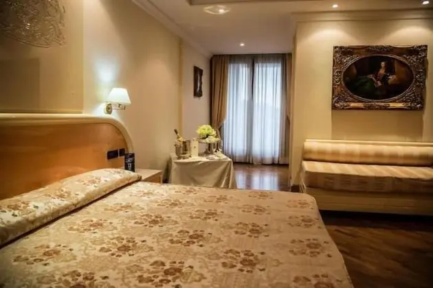 Superior Tek Büyük Yataklı Oda