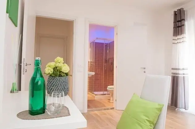 Üç Kişilik Oda, Balkon