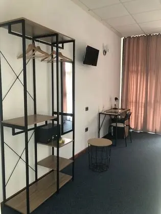 Classic Tek Büyük Yataklı Oda