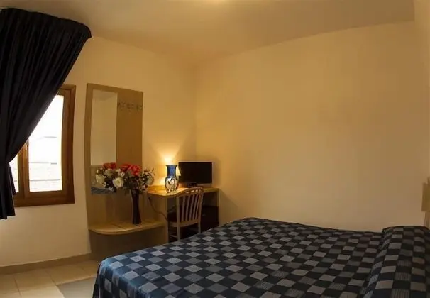 Economy Tek Büyük Yataklı Oda