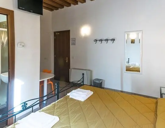 Superior Tek Büyük veya İki Ayrı Yataklı Oda