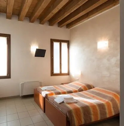 Tek Büyük veya İki Ayrı Yataklı Oda