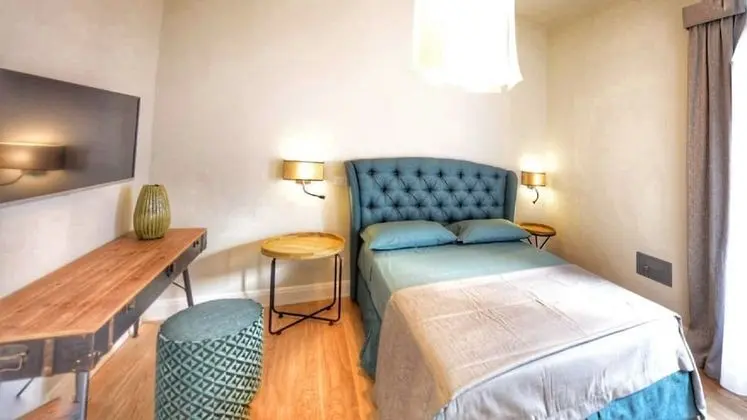 Deluxe Tek Büyük Yataklı Oda, Banyolu/Duşlu