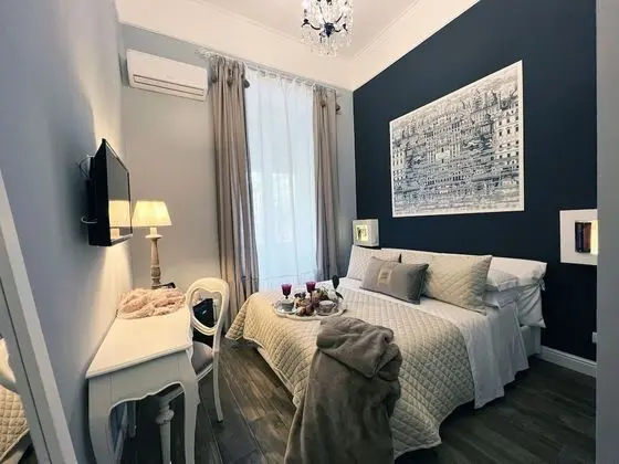 Classic Tek Büyük Yataklı Oda