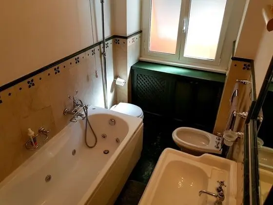 Deluxe Tek Büyük Yataklı Oda, Özel Banyo