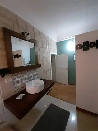 Tek Büyük Yataklı Oda, Balkon