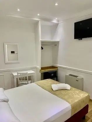 Economy Tek Büyük Yataklı Oda