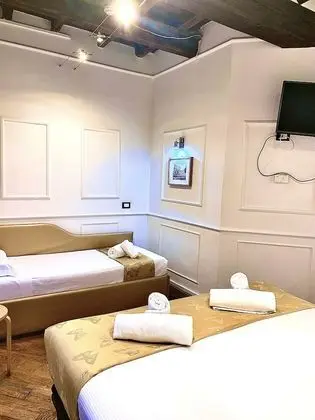 Üç Kişilik Oda
