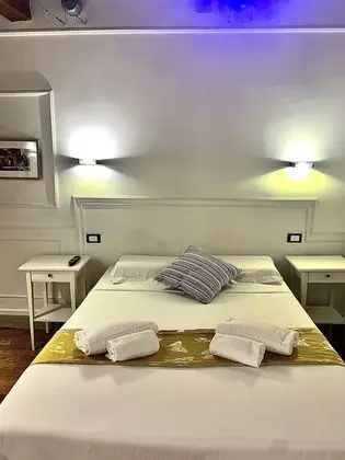 Üç Kişilik Oda