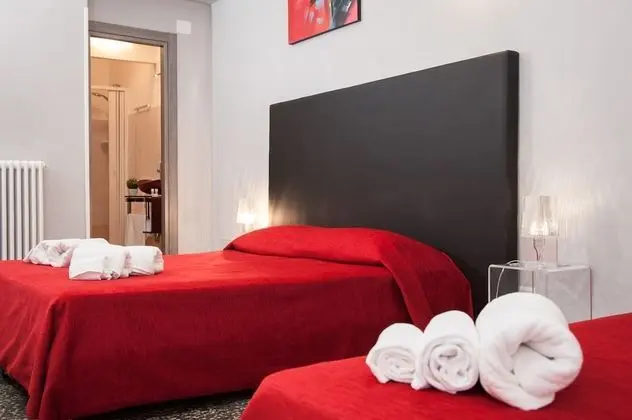 Tek Büyük veya İki Ayrı Yataklı Oda, Balkon