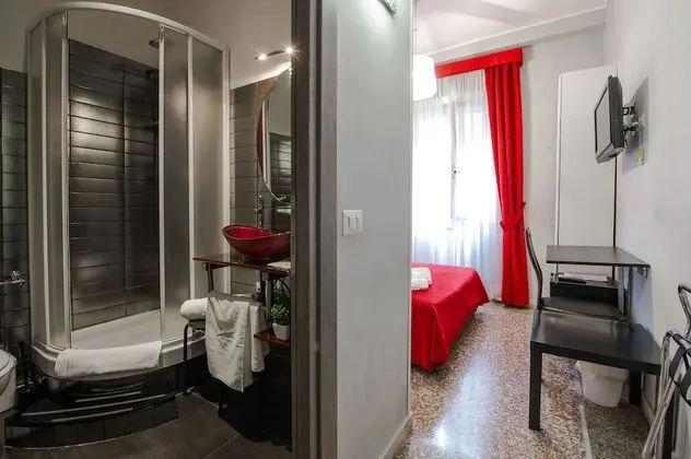 Tek Büyük veya İki Ayrı Yataklı Oda, Balkon