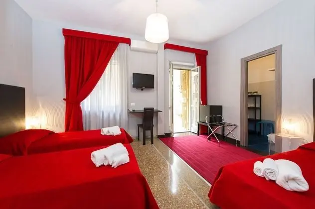 Üç Kişilik Oda, Balkon