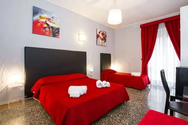 Üç Kişilik Oda, Balkon