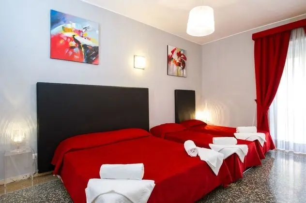 Üç Kişilik Oda, Balkon