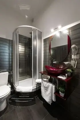 Üç Kişilik Oda, Balkon