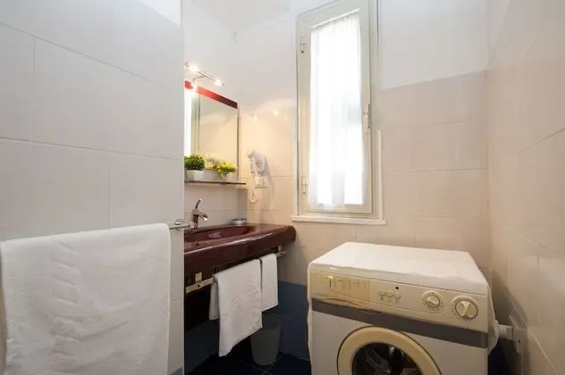 Üç Kişilik Oda, Balkon