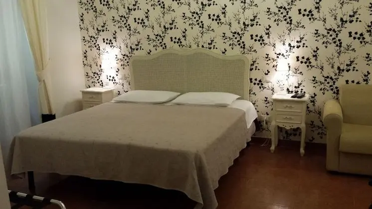 Superior Tek Büyük veya İki Ayrı Yataklı Oda