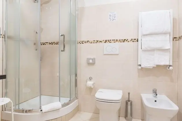 Classic Tek Büyük Yataklı Oda