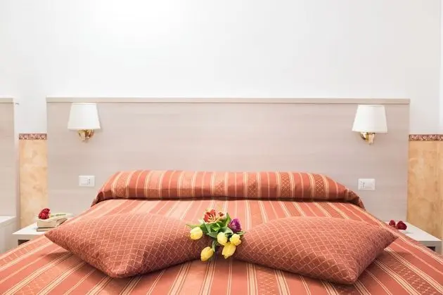 Classic Üç Kişilik Oda