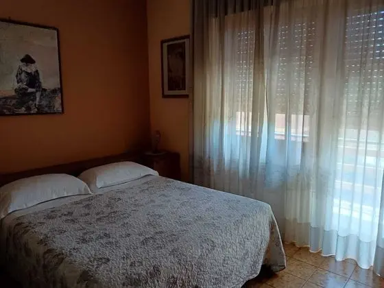 Üç Kişilik Oda