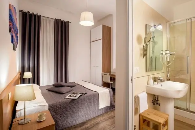 Comfort Tek Büyük Yataklı Oda