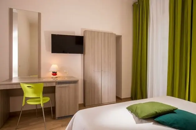 Comfort Tek Büyük Yataklı Oda