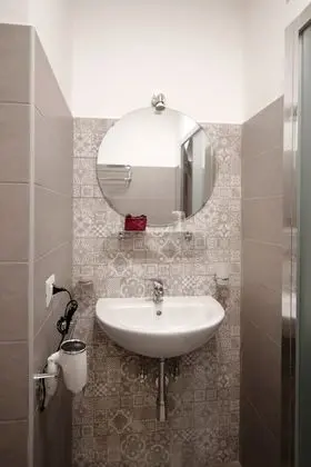 Economy Tek Büyük Yataklı Oda, 1 Büyük (Queen) Boy Yatak