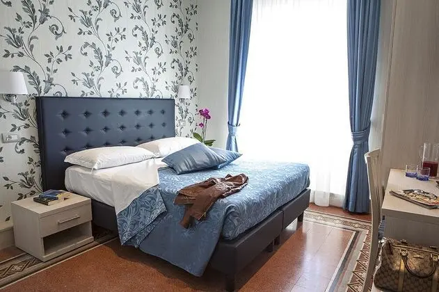 Superior Tek Büyük Yataklı Oda, Şehir Manzaralı (Egeria)