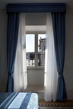 Superior Tek Büyük Yataklı Oda, Şehir Manzaralı (Giunone)