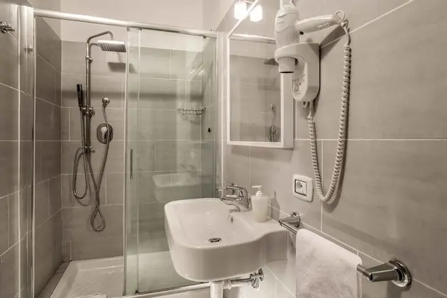 Superior Tek Büyük Yataklı Oda