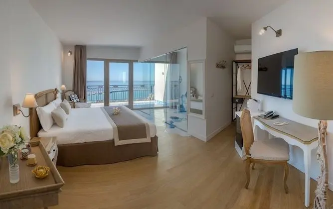 Junior Süit, Deniz Manzaralı