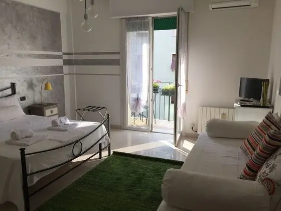 Tek Büyük Yataklı Oda, Ortak Banyo