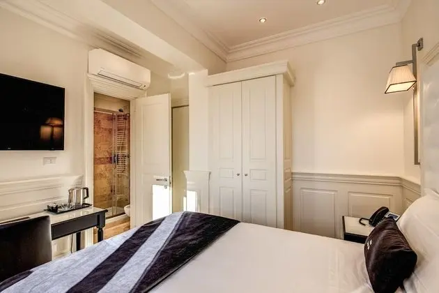 Tek Büyük Yataklı Oda