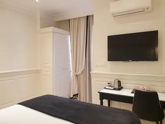 Tek Büyük Yataklı Oda