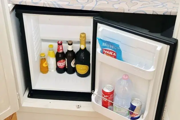 Oda, Küvet, Bahçe Manzaralı (Costantino)