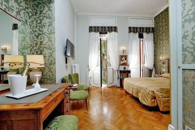 Süit, Bahçe Manzaralı (Adriano)