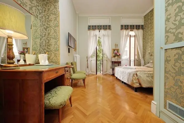 Süit, Bahçe Manzaralı (Adriano)