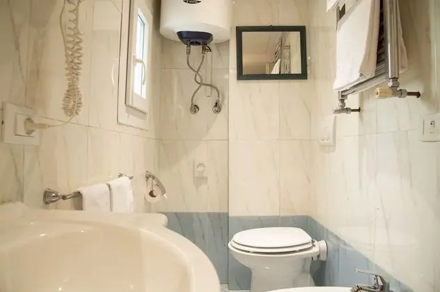 Luxury Tek Büyük veya İki Ayrı Yataklı Oda